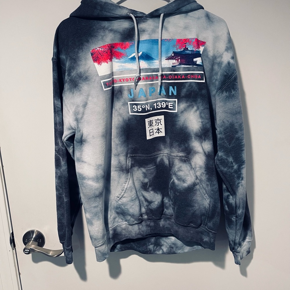 Perfectly Poison Grey hoodie women’s medium